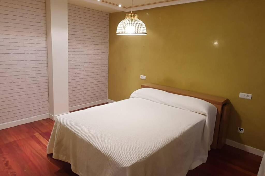 Centrico Apto Cangas De Onis, Cerca Puente Romano Apartment Exterior foto