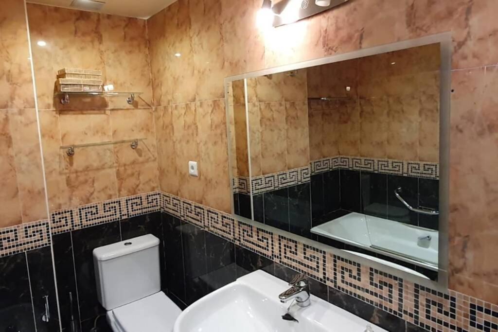 Centrico Apto Cangas De Onis, Cerca Puente Romano Apartment Exterior foto
