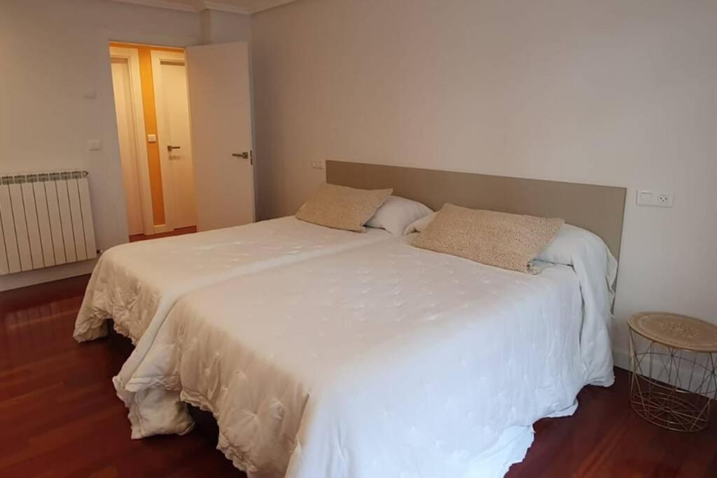 Centrico Apto Cangas De Onis, Cerca Puente Romano Apartment Exterior foto