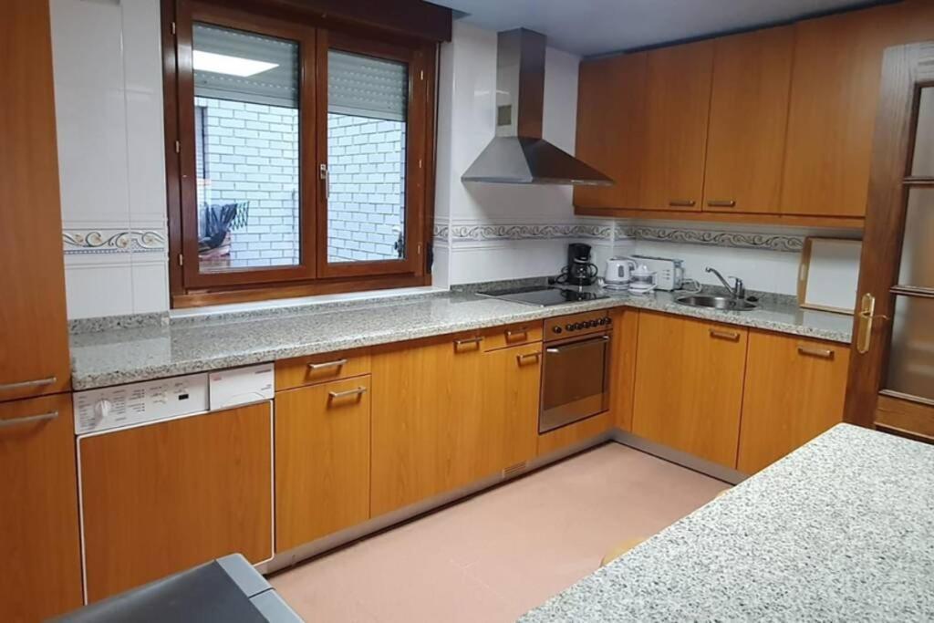 Centrico Apto Cangas De Onis, Cerca Puente Romano Apartment Exterior foto